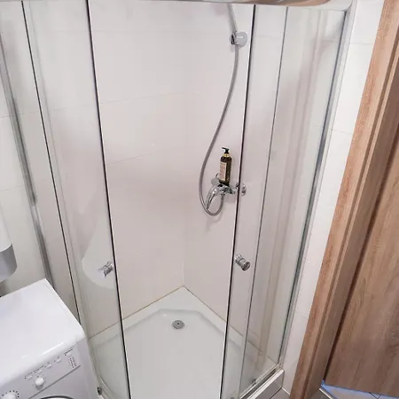 Holiday home Ady Wellness Apartmanhaz - Privat Jacuzzi & Infraszauna *