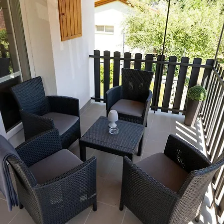 Ady - 3 Hálós, Kert és Grillterasz